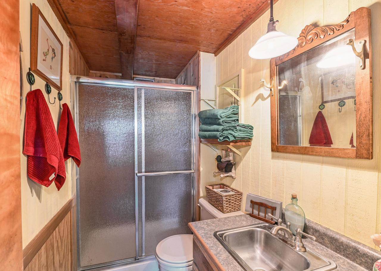 N7782 Kettle Moraine Dr, Whitewater, WI 53190