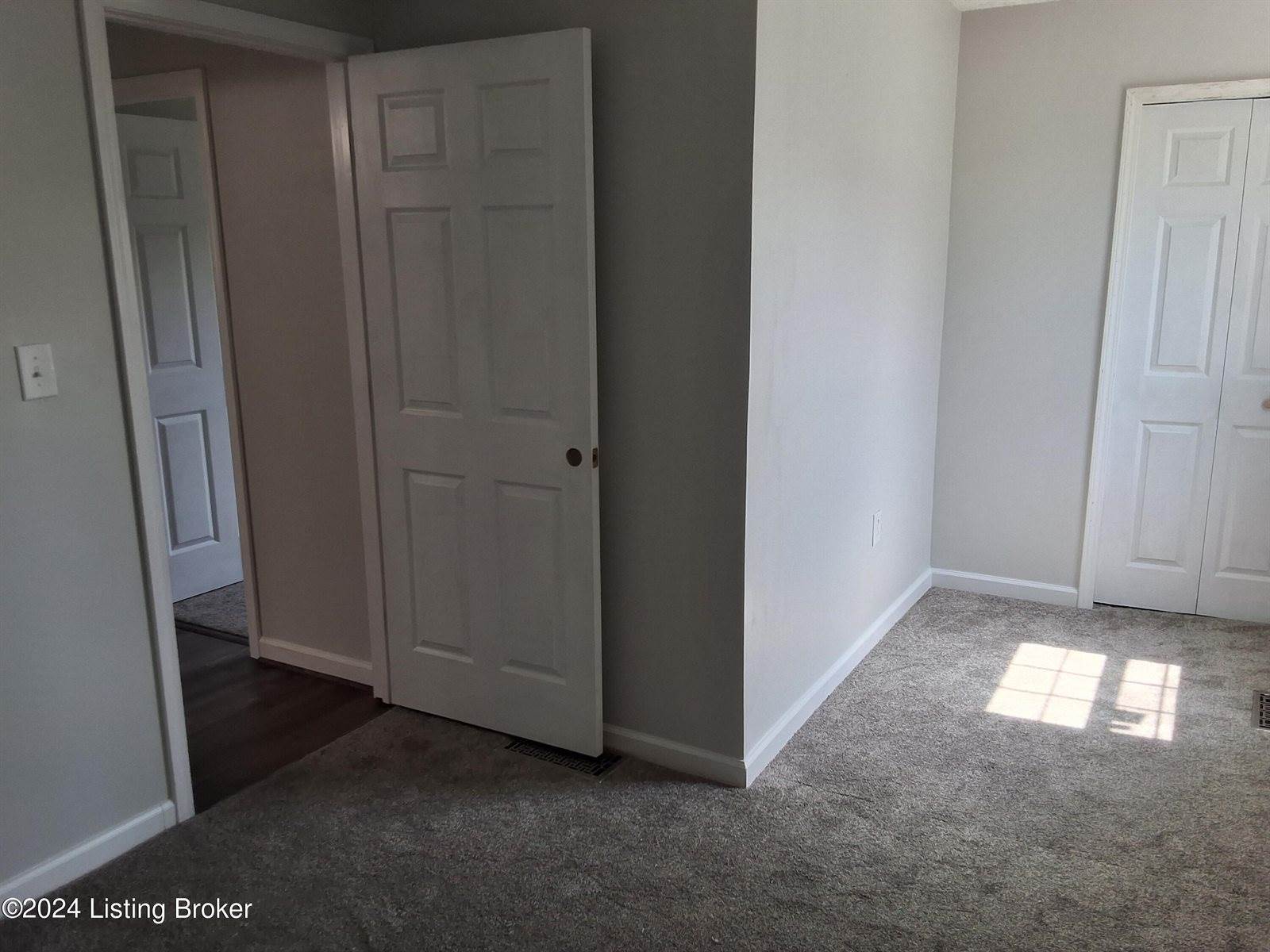 5805 Smithfield Rd, Smithfield, KY 40068