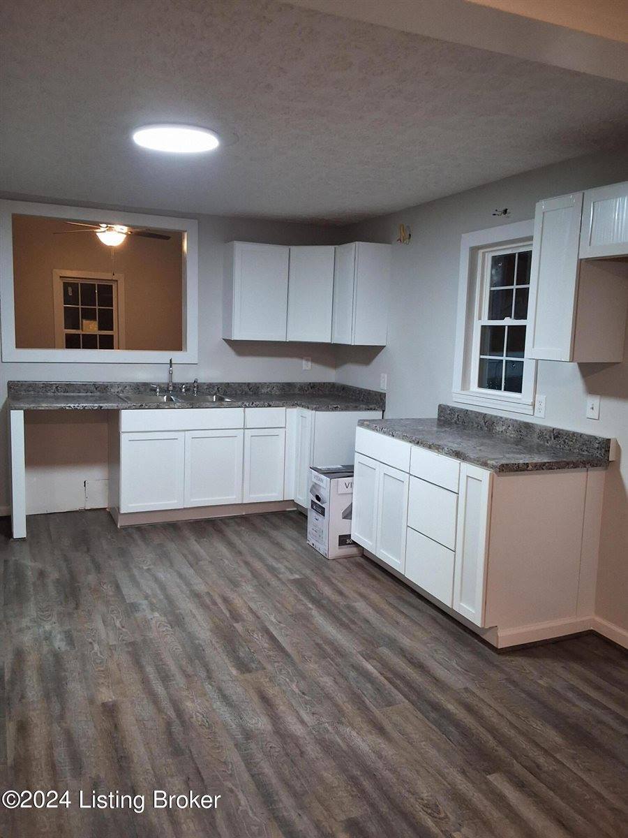 5805 Smithfield Rd, Smithfield, KY 40068