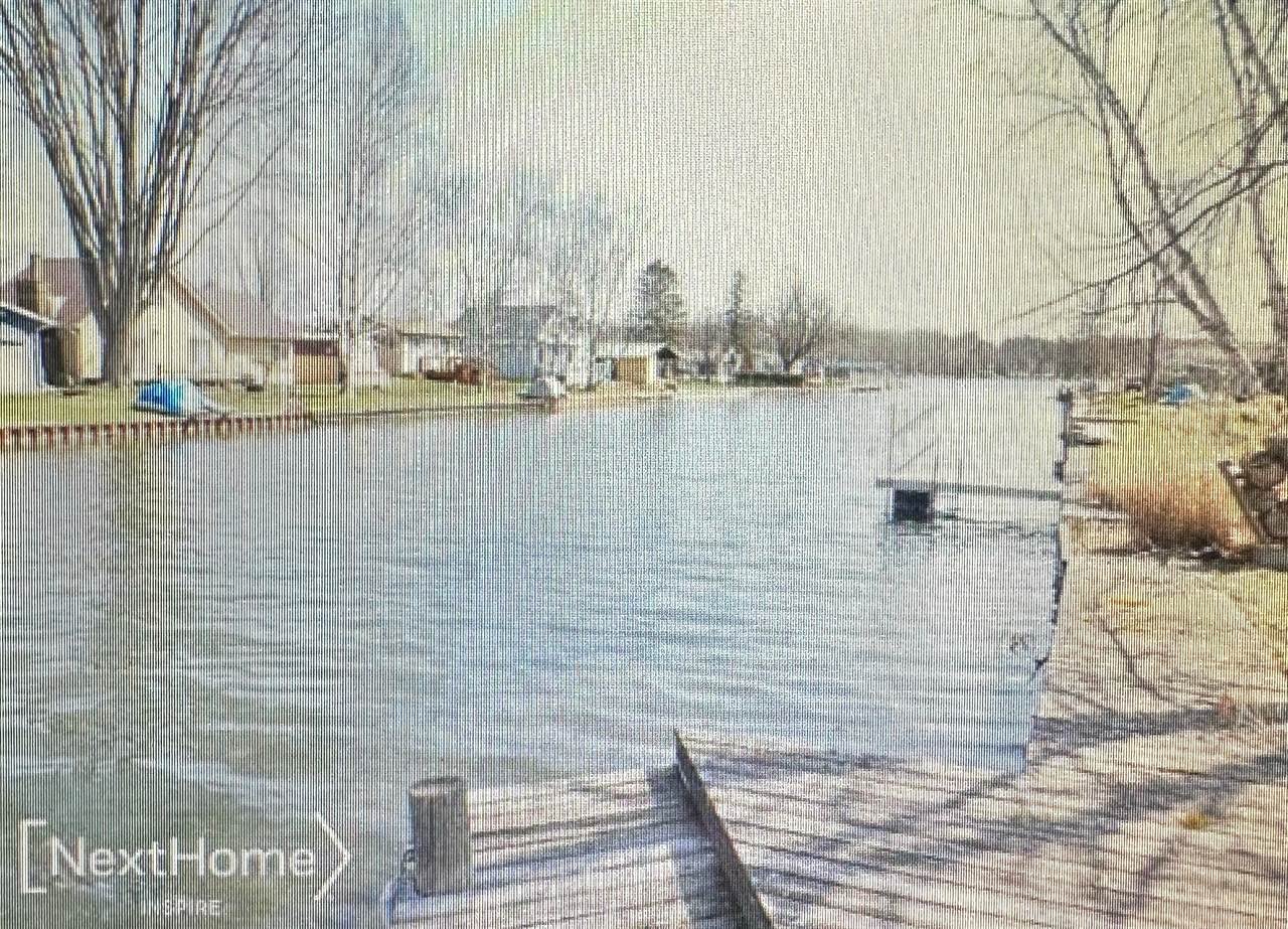 Bayou Dr, Lake, MI 48632