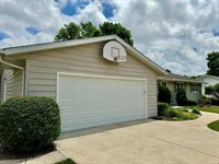 1279 Columbus Cir N, Ashland, OH 44805