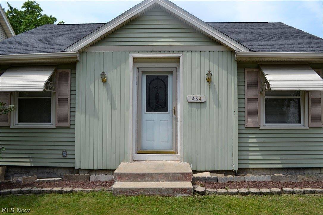 434 Hayes Avenue, McDonald, OH 44437