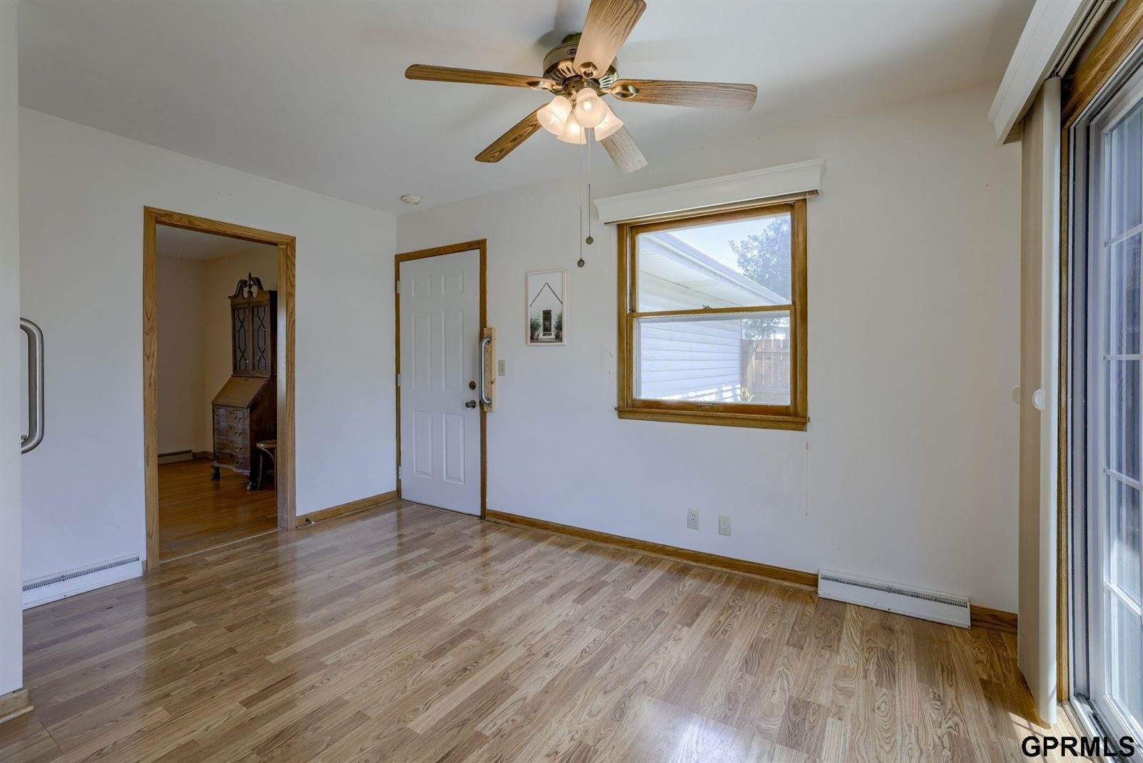 1221 Robin Drive, Bellevue, NE 68005