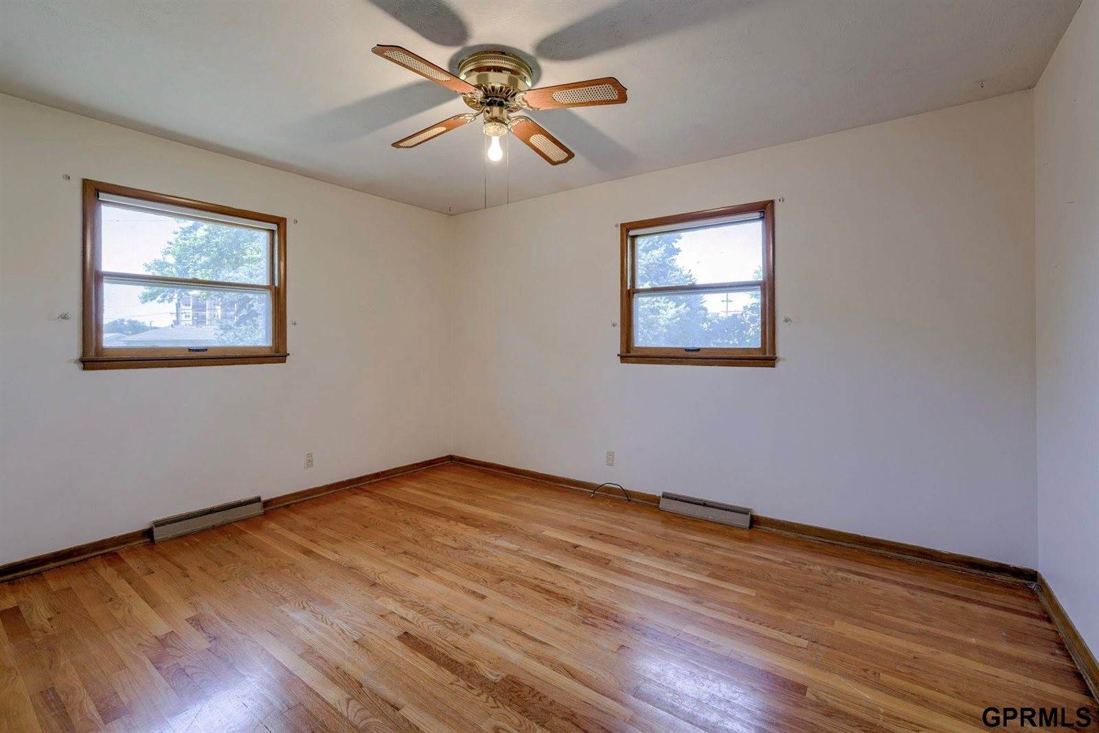 1221 Robin Drive, Bellevue, NE 68005