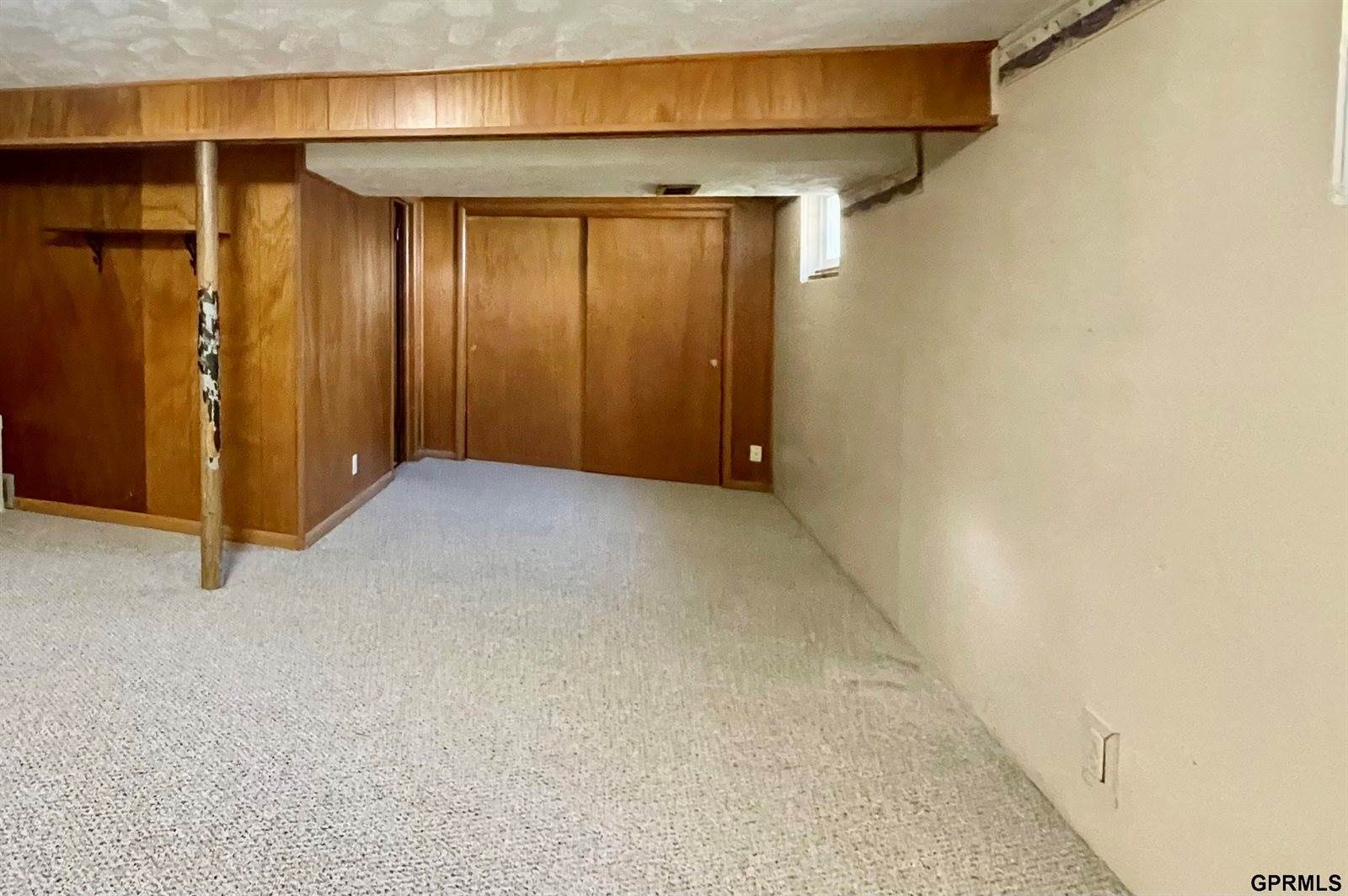 1221 Robin Drive, Bellevue, NE 68005