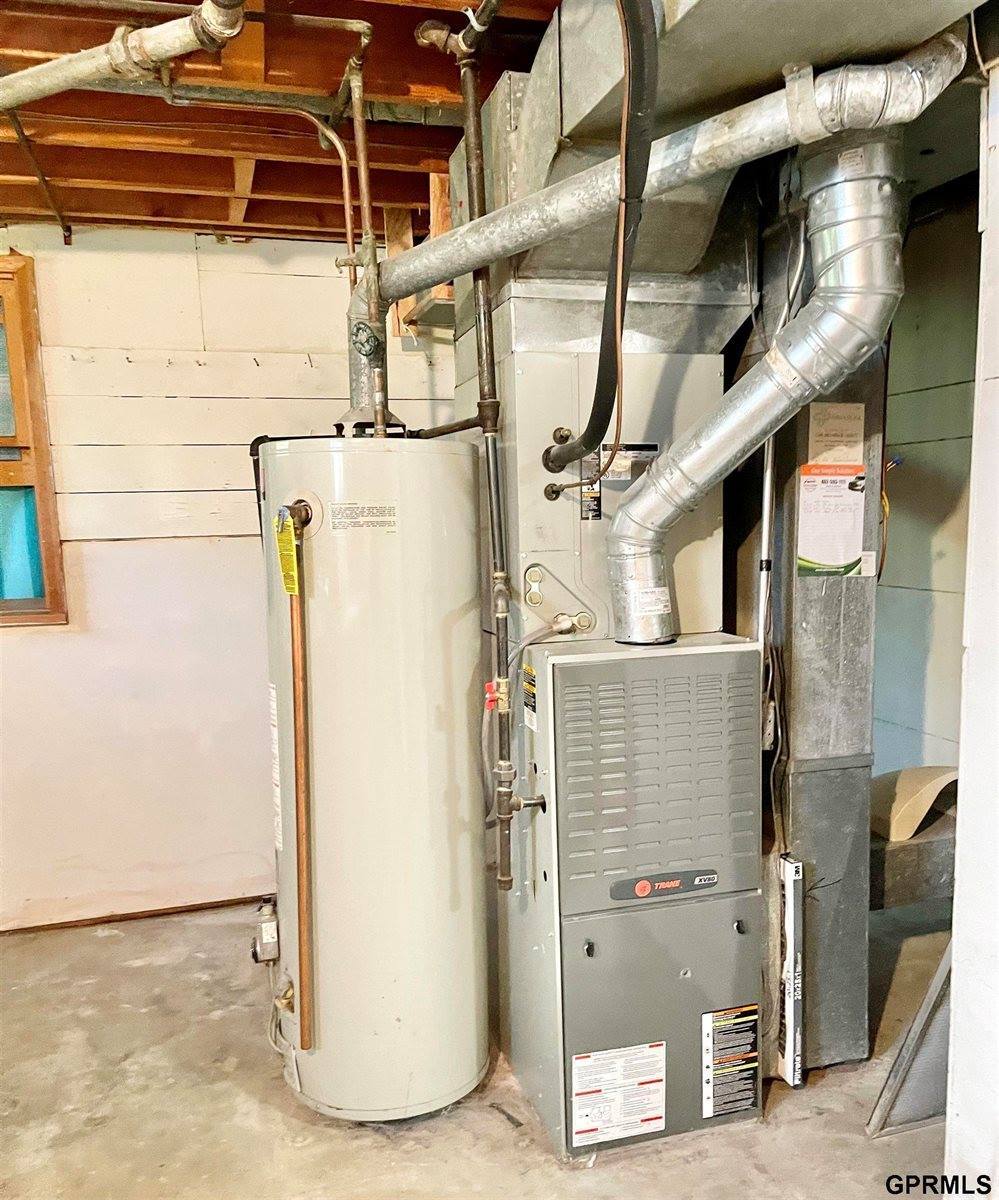 1221 Robin Drive, Bellevue, NE 68005