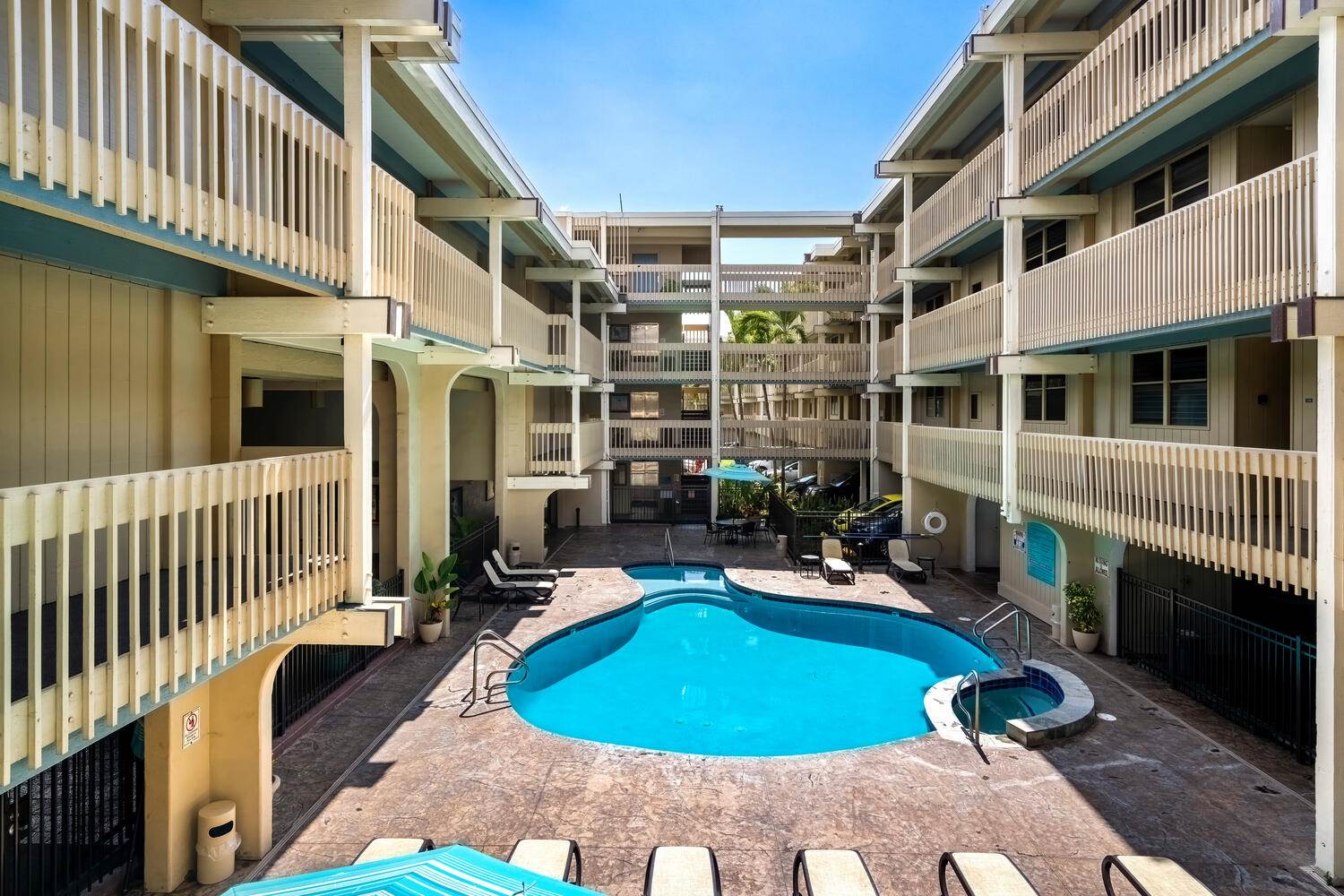 76-6246 Alii Dr #306, Kailua Kona, HI 96740