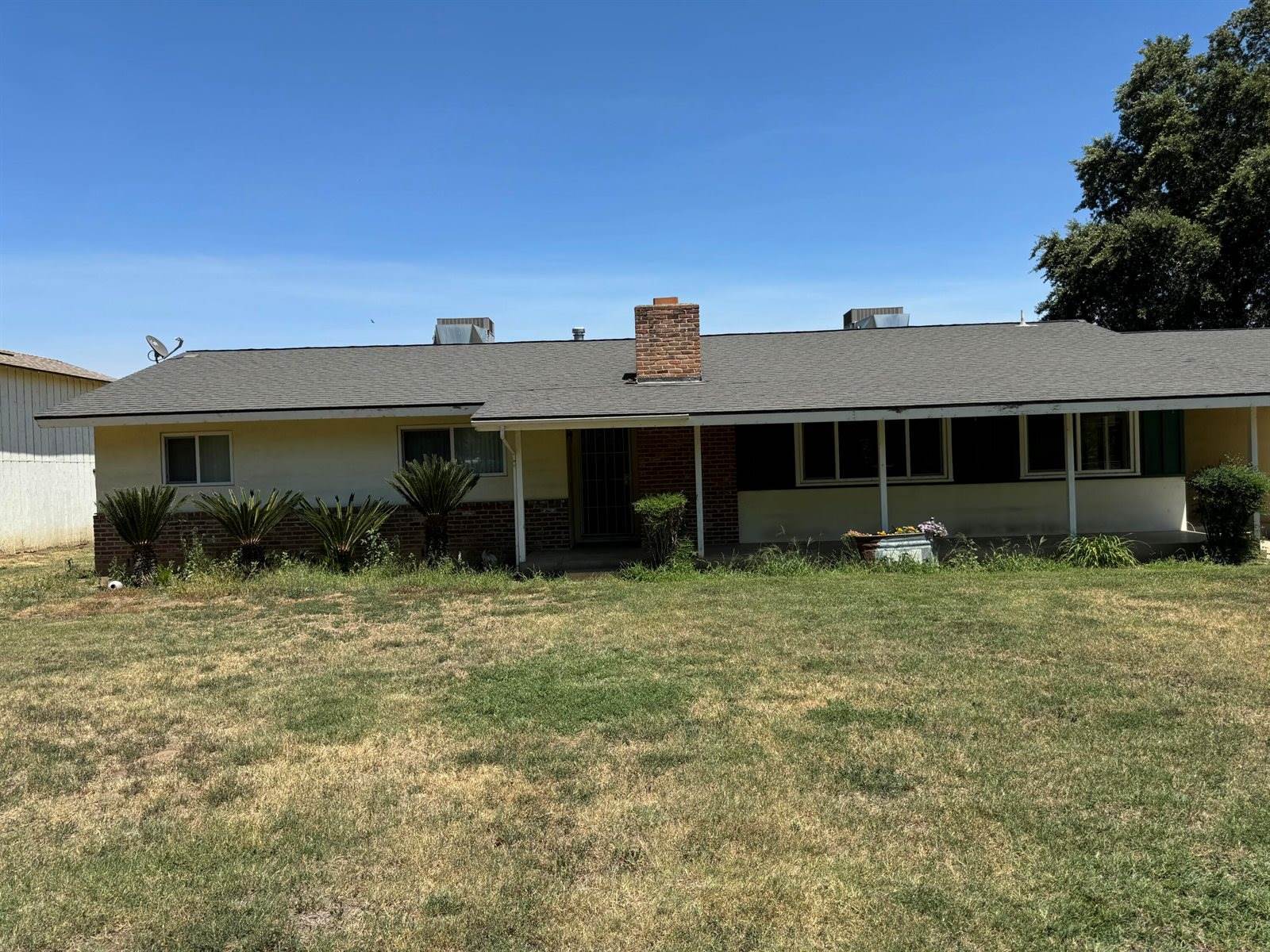 29730 Road 168, Visalia, CA 93292