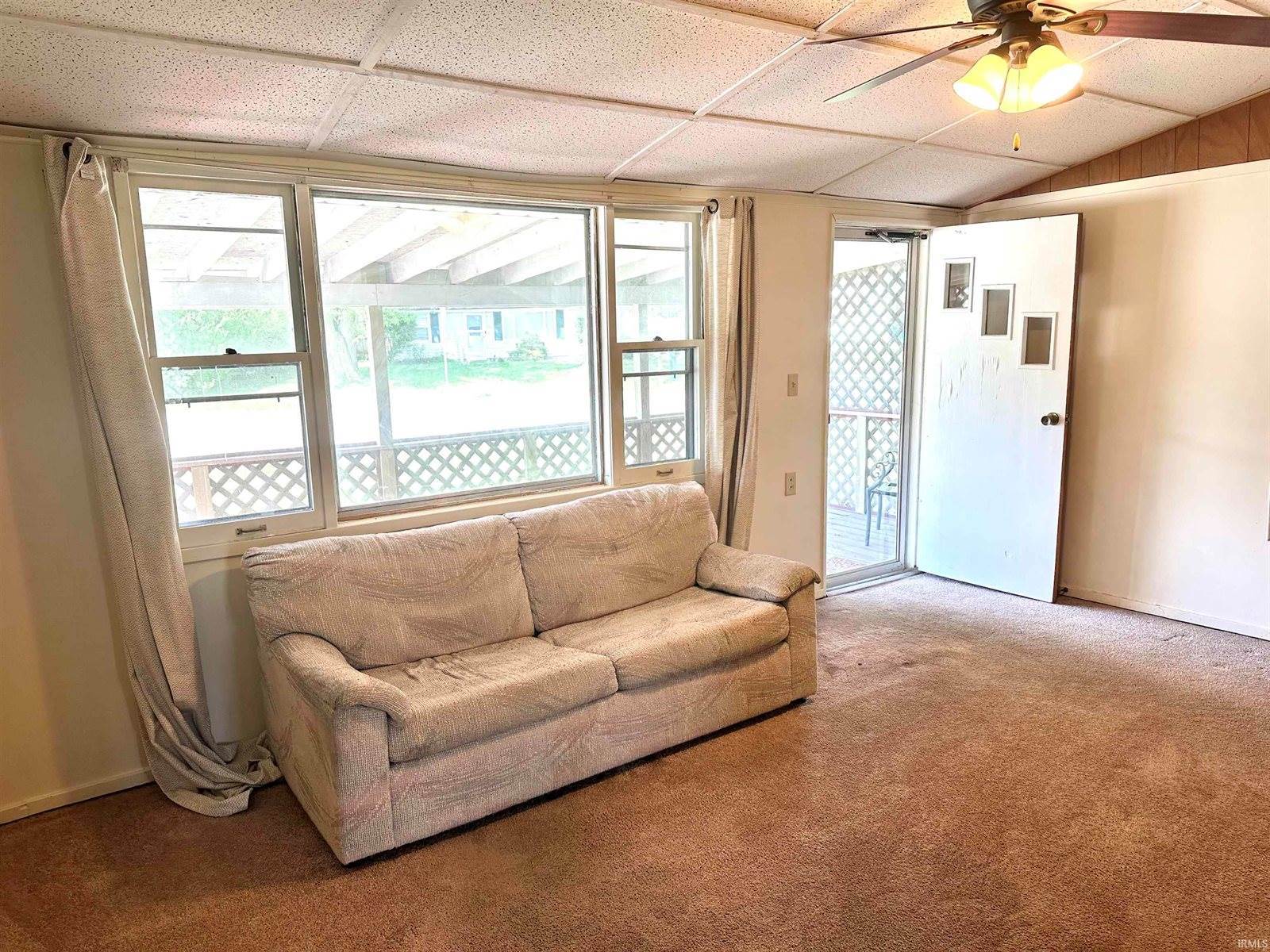 801 E Linda Layne, Muncie, IN 47303