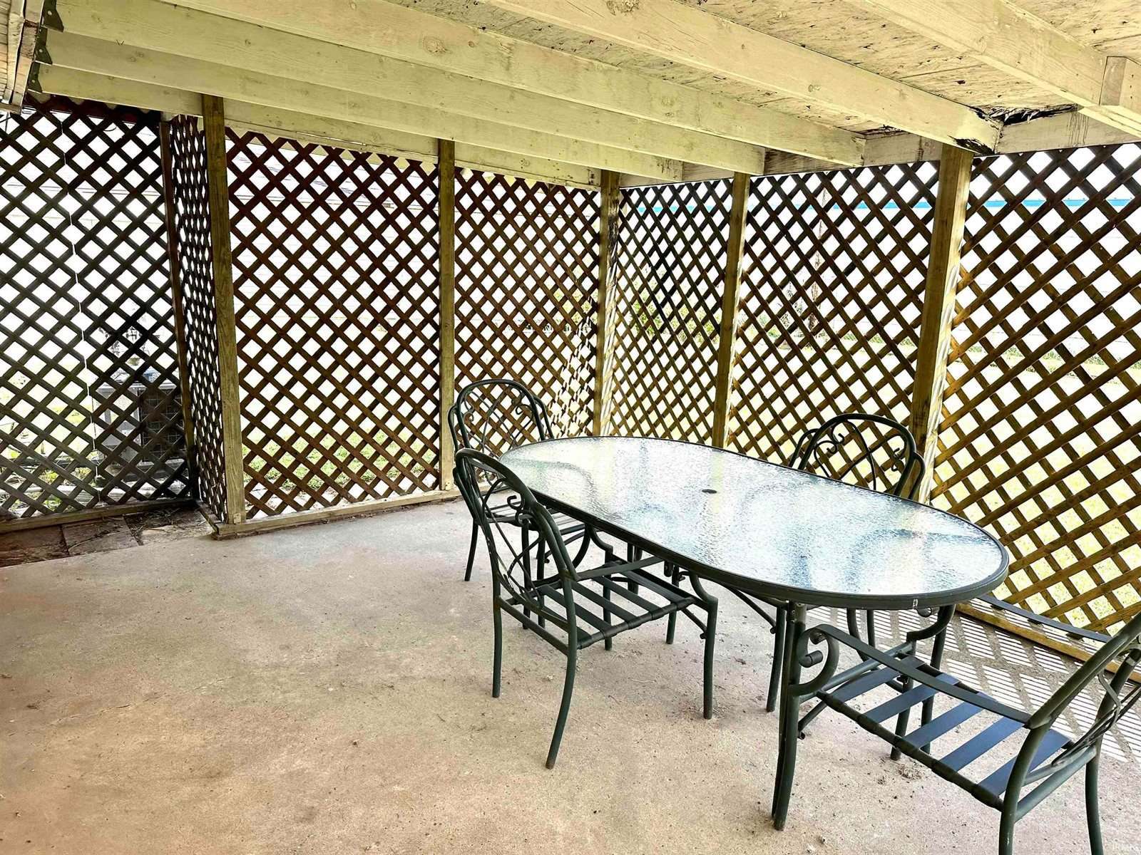 801 E Linda Layne, Muncie, IN 47303