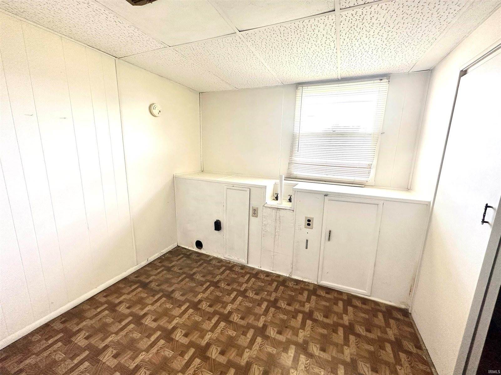 801 E Linda Layne, Muncie, IN 47303