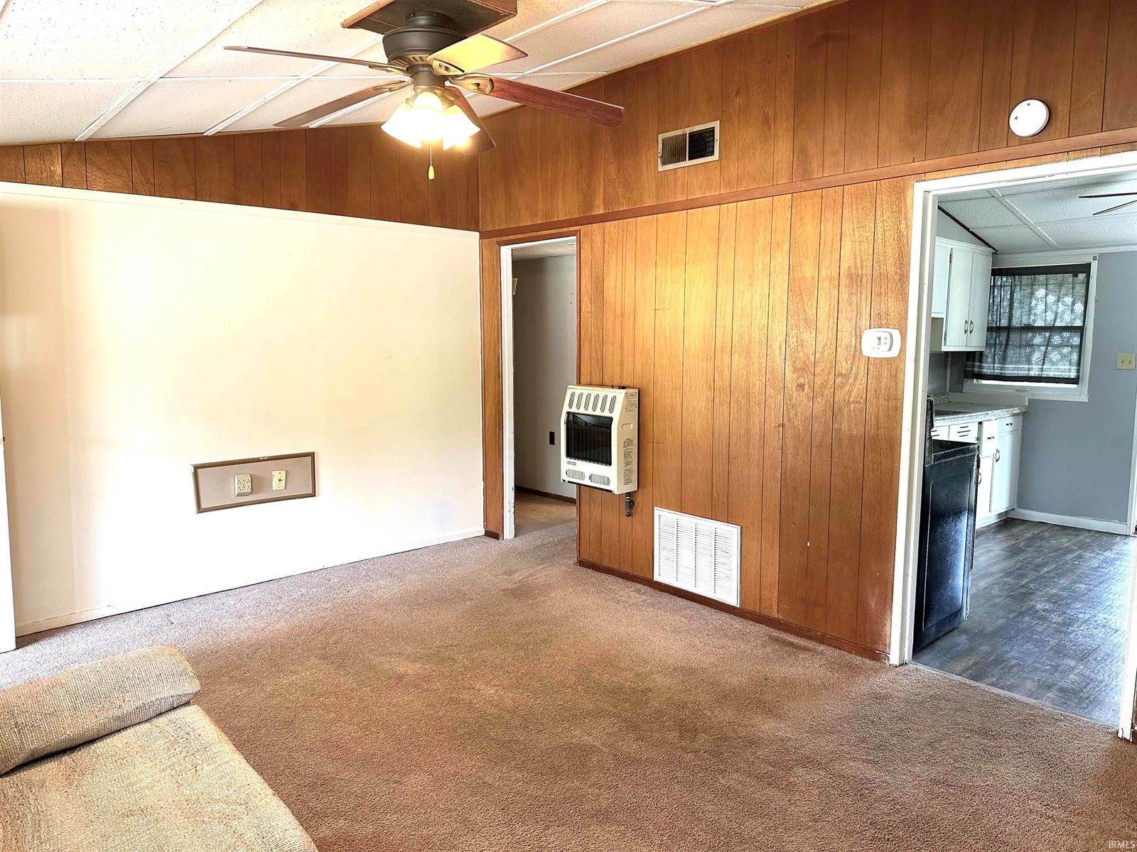 801 E Linda Layne, Muncie, IN 47303