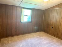 801 E Linda Layne, Muncie, IN 47303