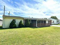 801 E Linda Layne, Muncie, IN 47303