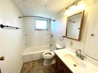 801 E Linda Layne, Muncie, IN 47303