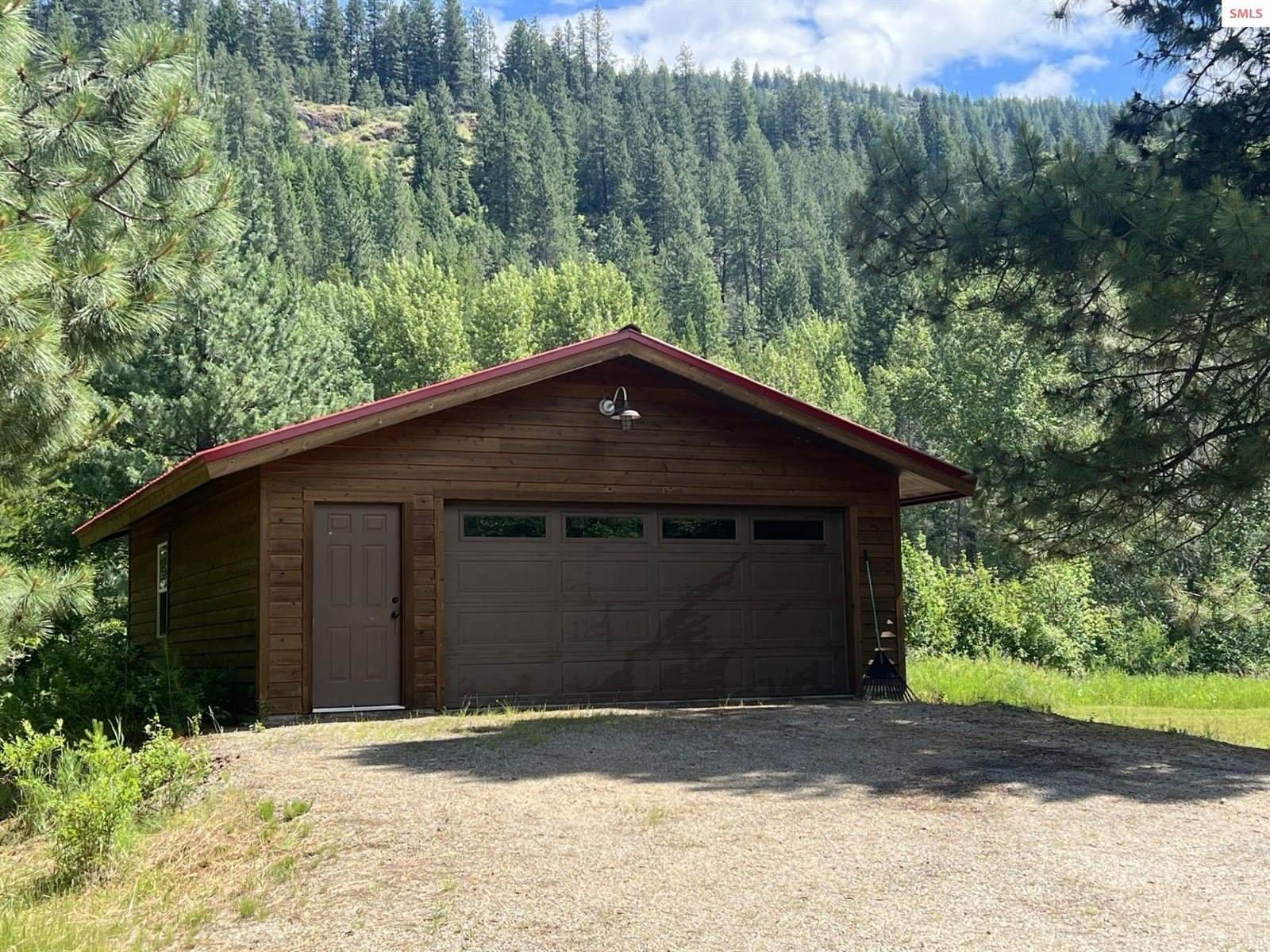 4672 Upper Pack River Rd., Sandpoint, ID 83864