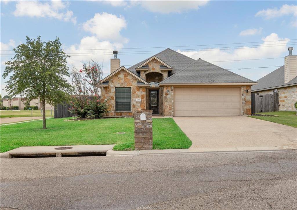 3744 Dove Hollow Lane, College Station, TX 77845