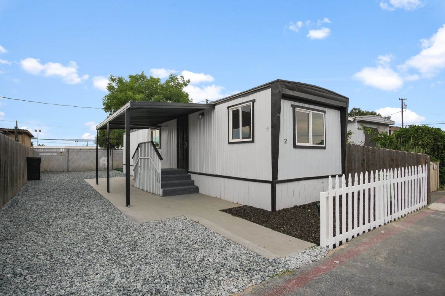 1412 S 1st St, Turlock, CA 95380