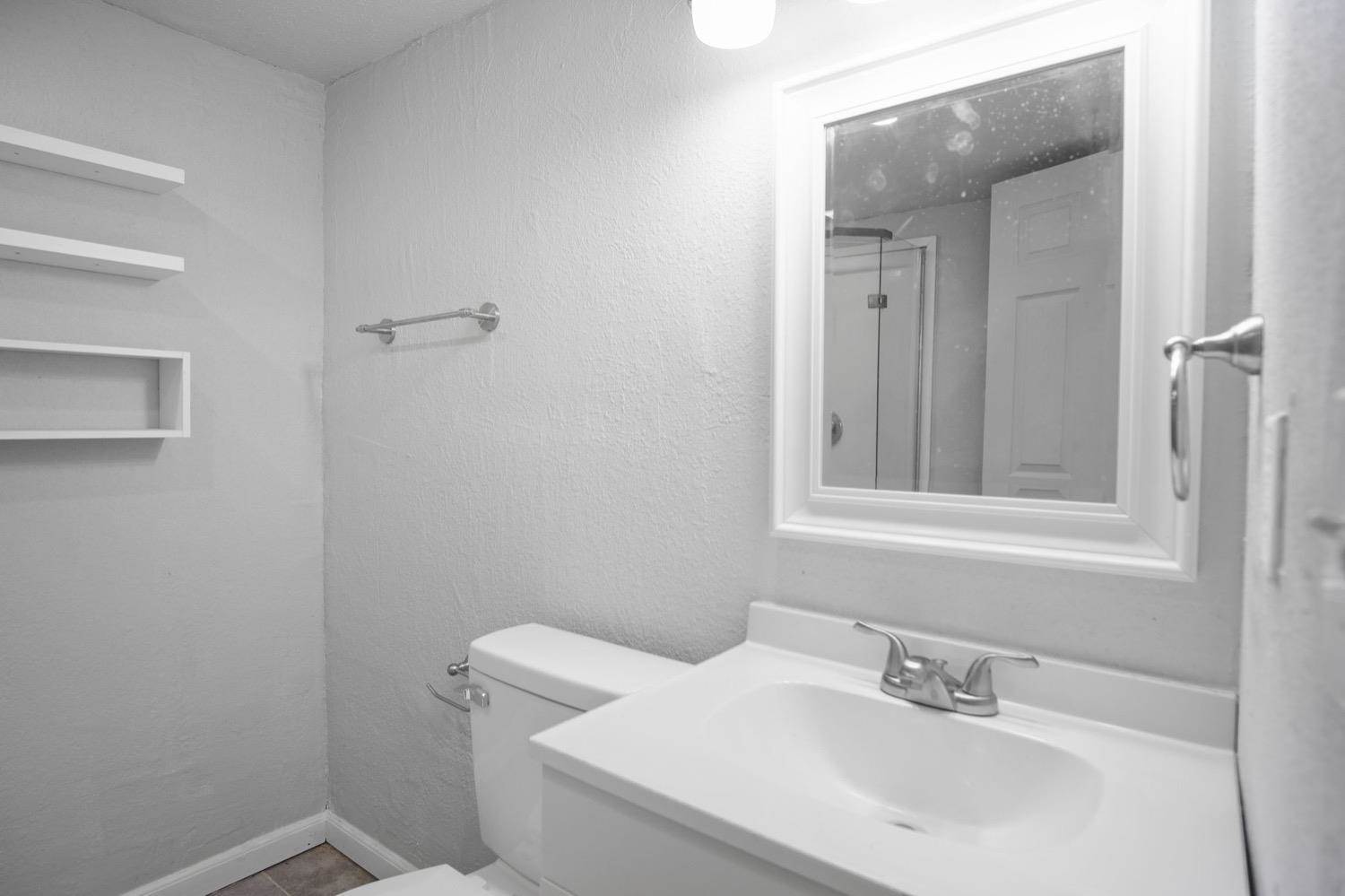 1412 S 1st St, Turlock, CA 95380