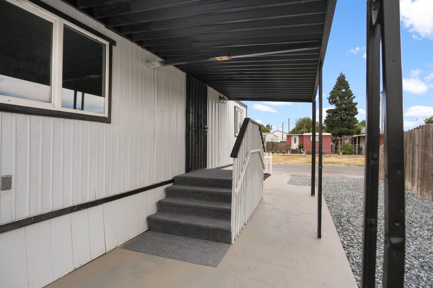 1412 S 1st St, Turlock, CA 95380