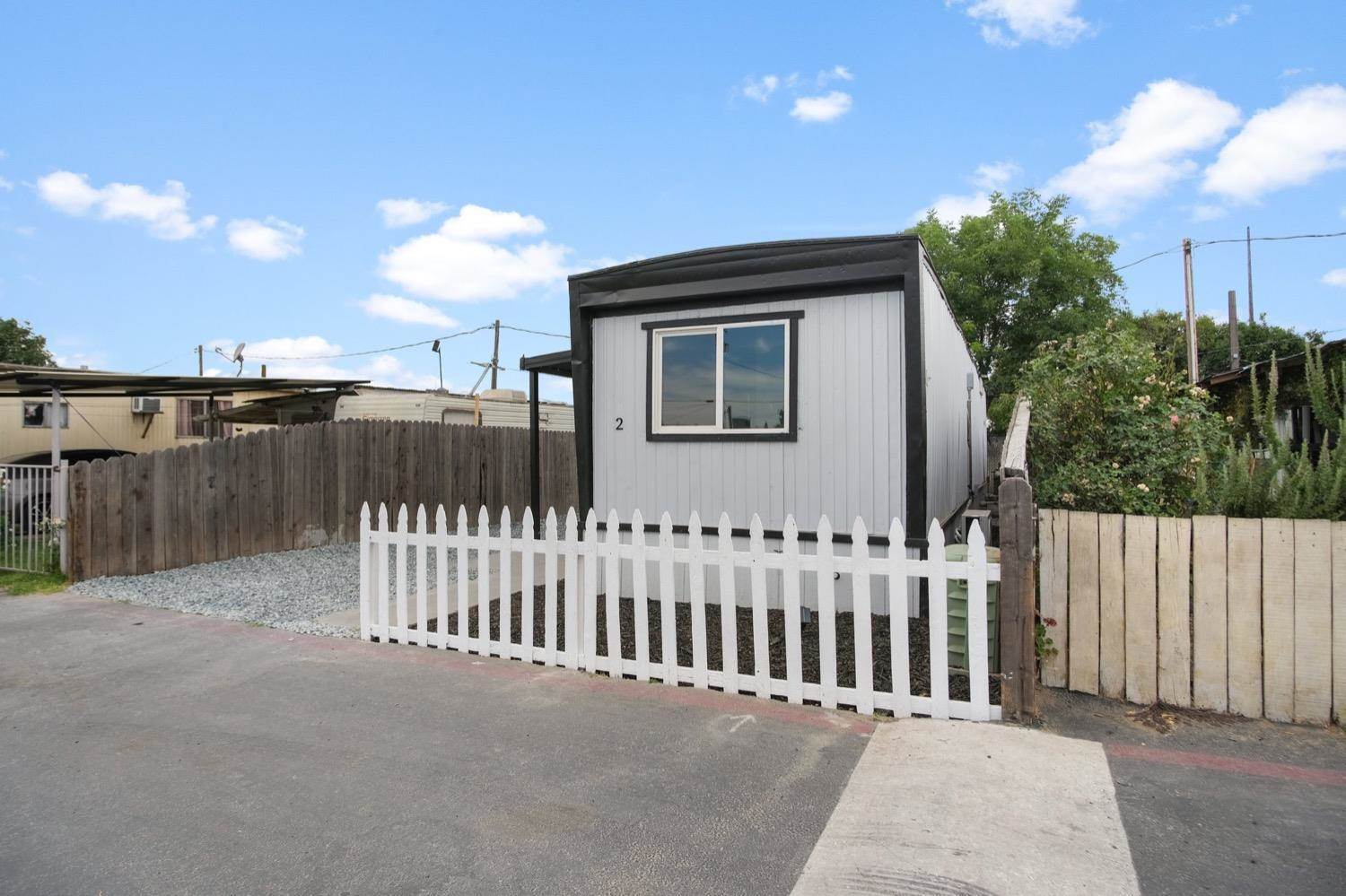 1412 S 1st St, Turlock, CA 95380