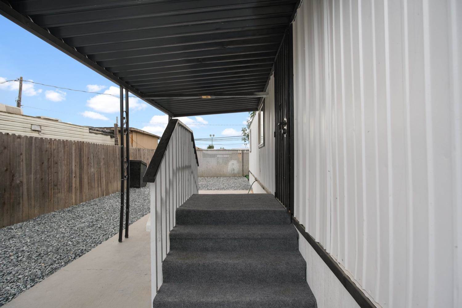 1412 S 1st St, Turlock, CA 95380