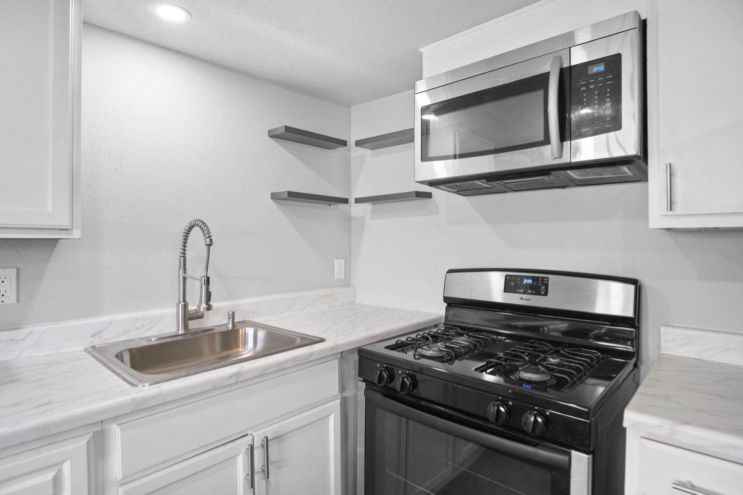 1412 S 1st St, Turlock, CA 95380