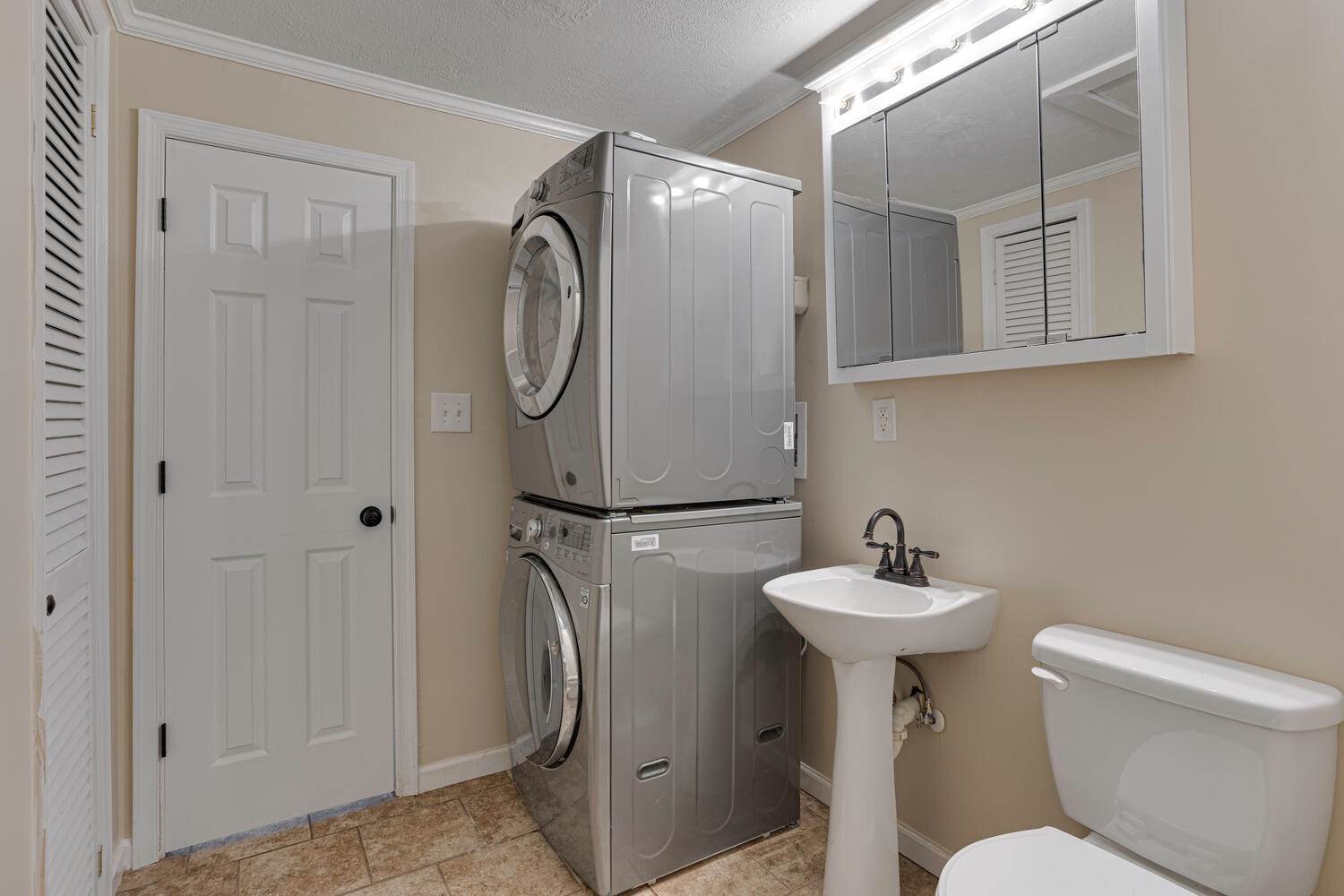 59 Redbud Drive, Louisa, VA 23093