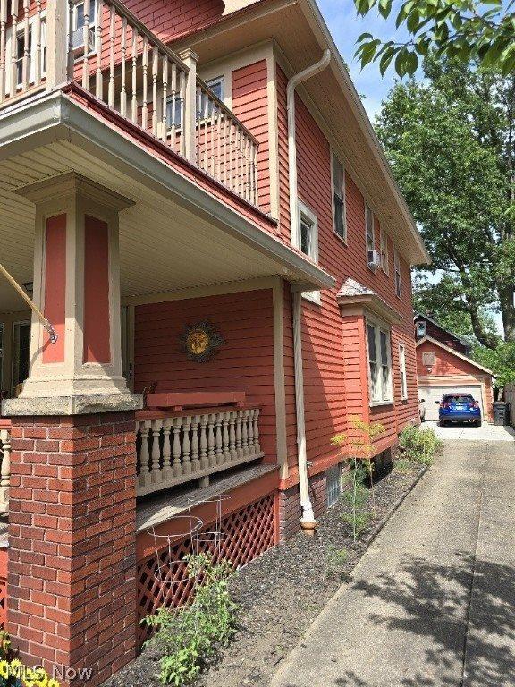 1247 Summit Avenue, Lakewood, OH 44107