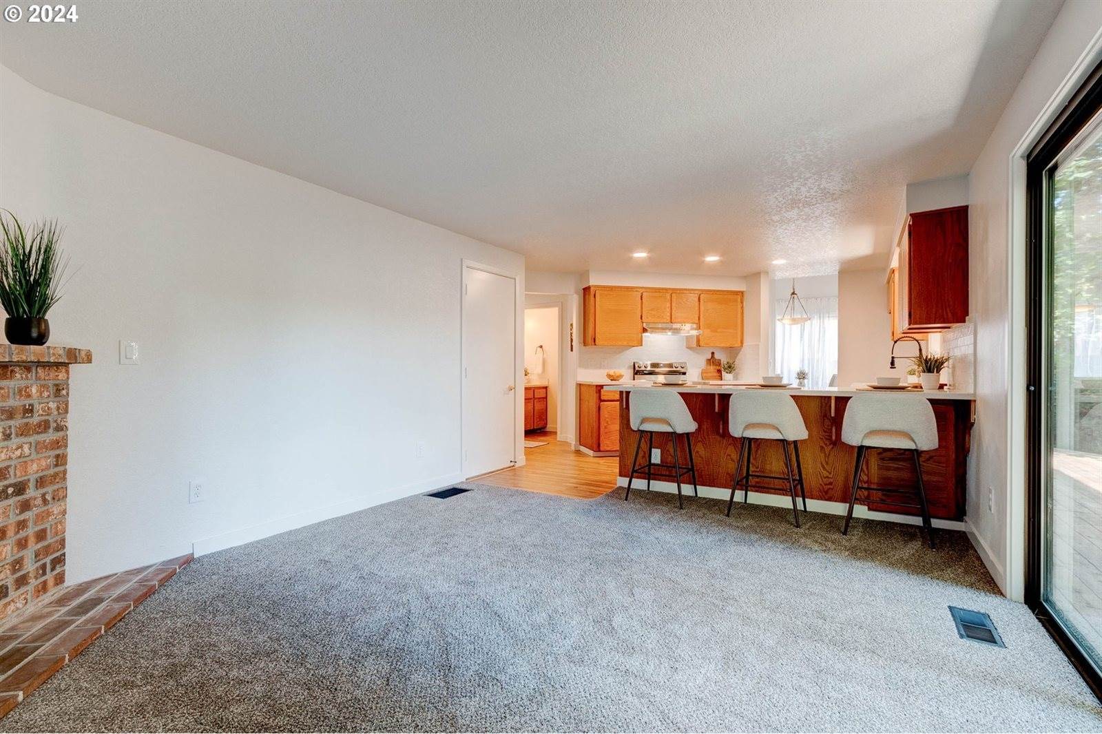 7540 SW 161ST Dr, Beaverton, OR 97007