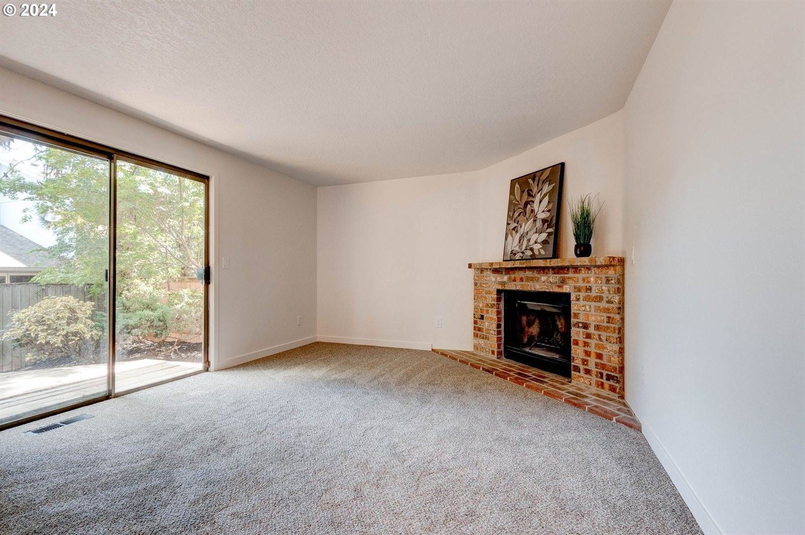 7540 SW 161ST Dr, Beaverton, OR 97007