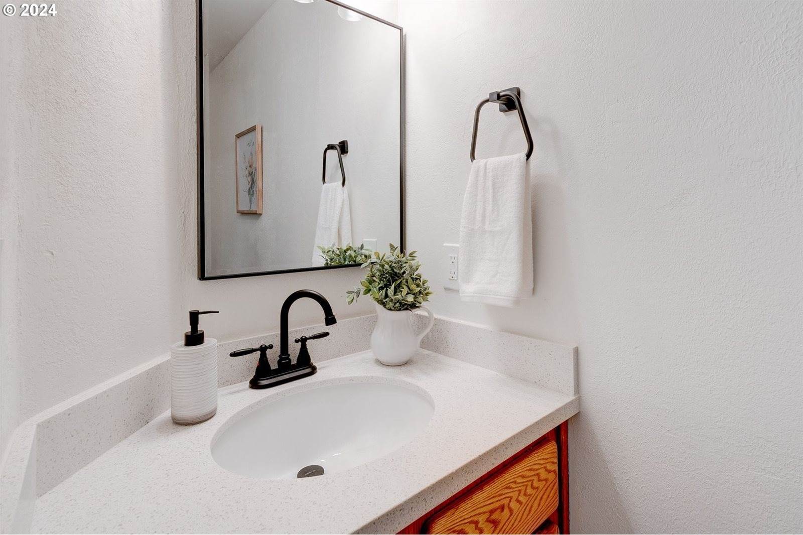 7540 SW 161ST Dr, Beaverton, OR 97007