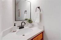 7540 SW 161ST Dr, Beaverton, OR 97007