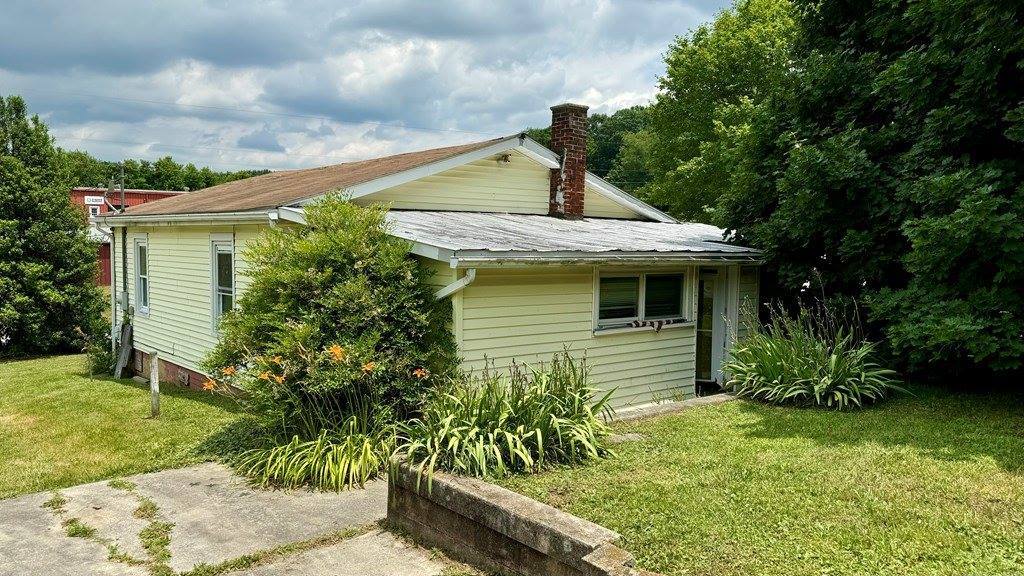 2225 West Ridge Road, Wytheville, VA 24382