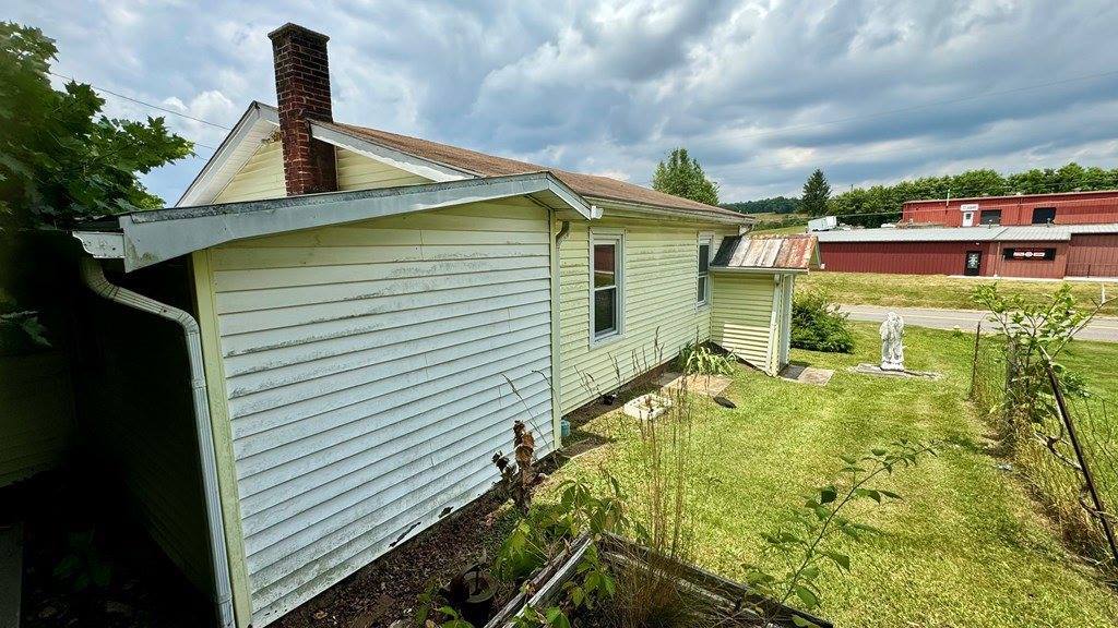 2225 West Ridge Road, Wytheville, VA 24382