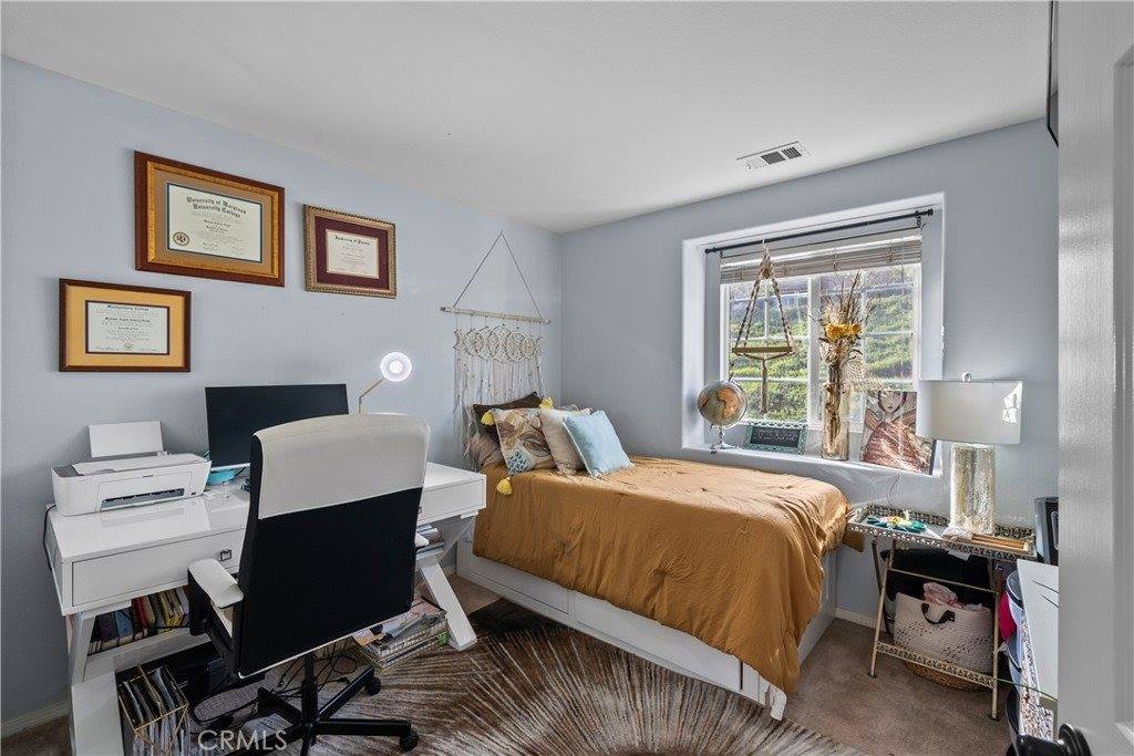 13848 Balboa Boulevard, Sylmar, CA 91342