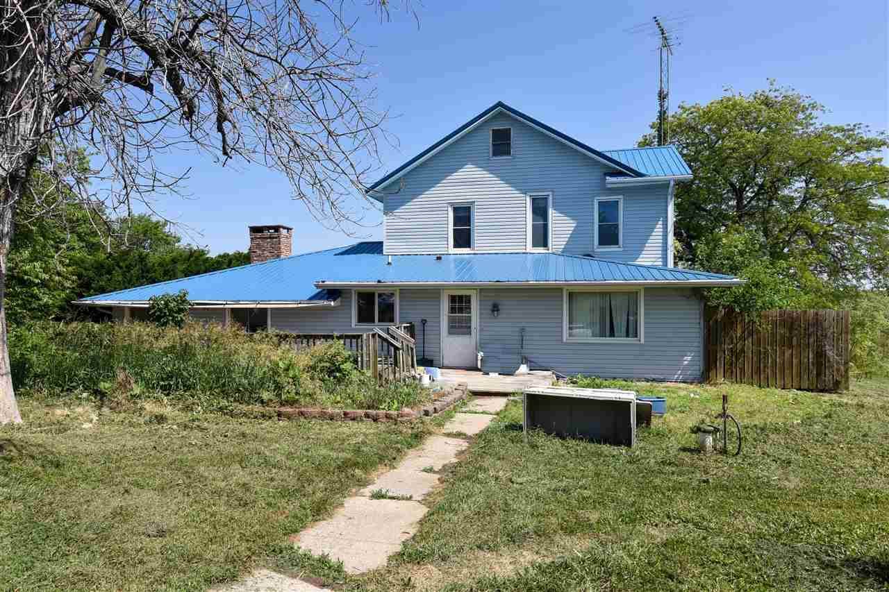 2228 330th Street, NorthEnglish, IA 52316