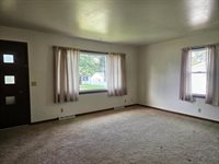 268 W Plymouth Sy, Jefferson, WI 53549