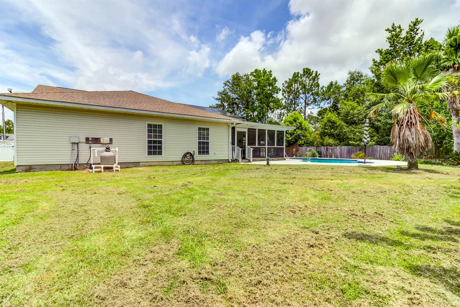 715 Hogan Street, Waveland, MS 39576