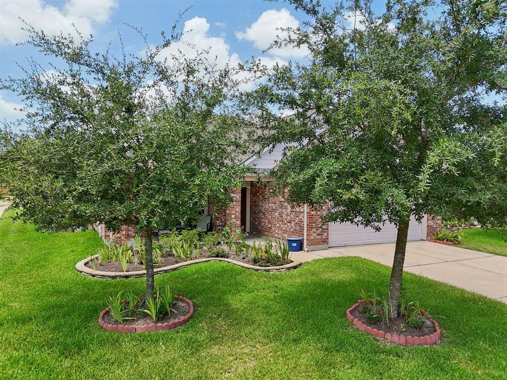 21923 Golden Cedar Drive, Cypress, TX 77433