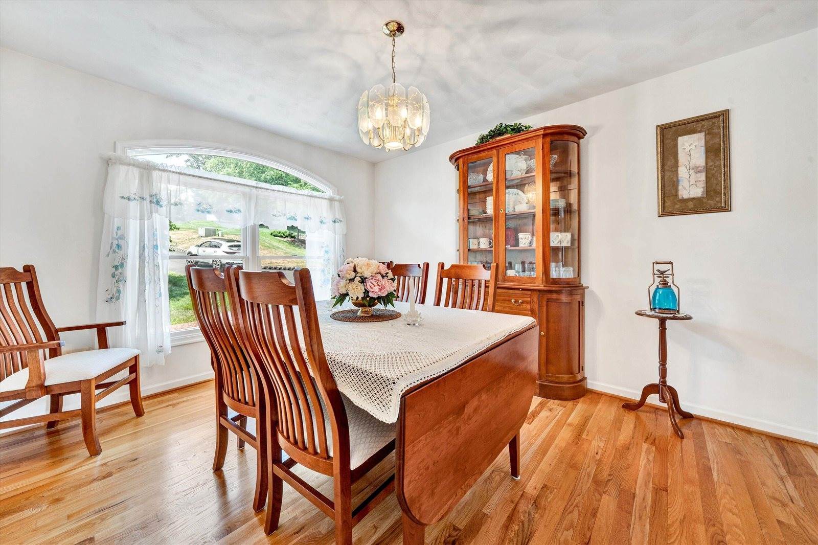 559 Boxwoodgreen Dr, Wirtz, VA 24184