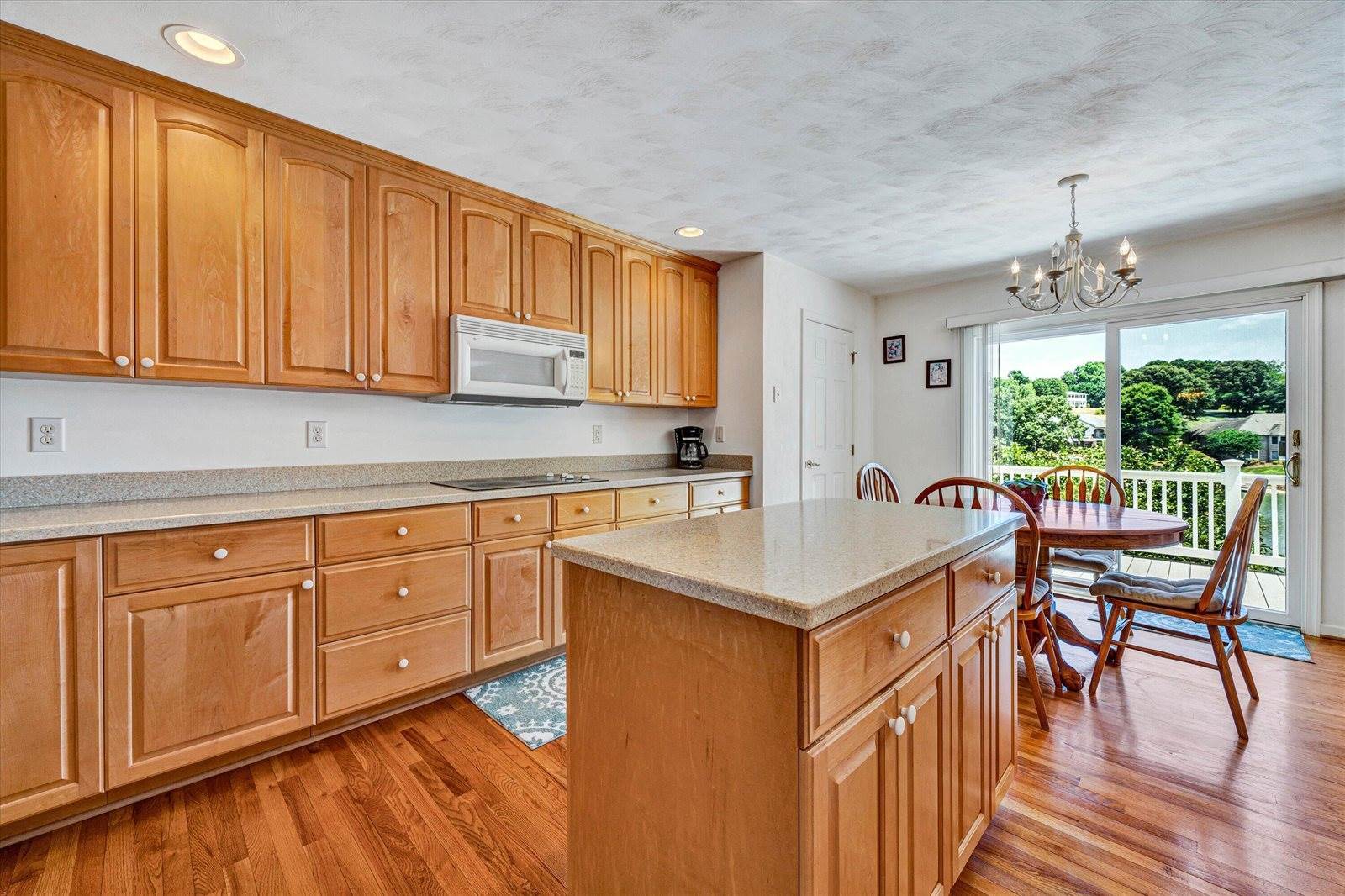 559 Boxwoodgreen Dr, Wirtz, VA 24184