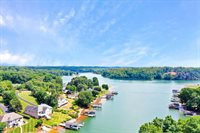 559 Boxwoodgreen Dr, Wirtz, VA 24184