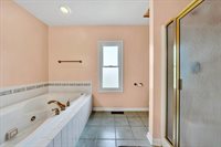 559 Boxwoodgreen Dr, Wirtz, VA 24184