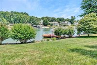 559 Boxwoodgreen Dr, Wirtz, VA 24184