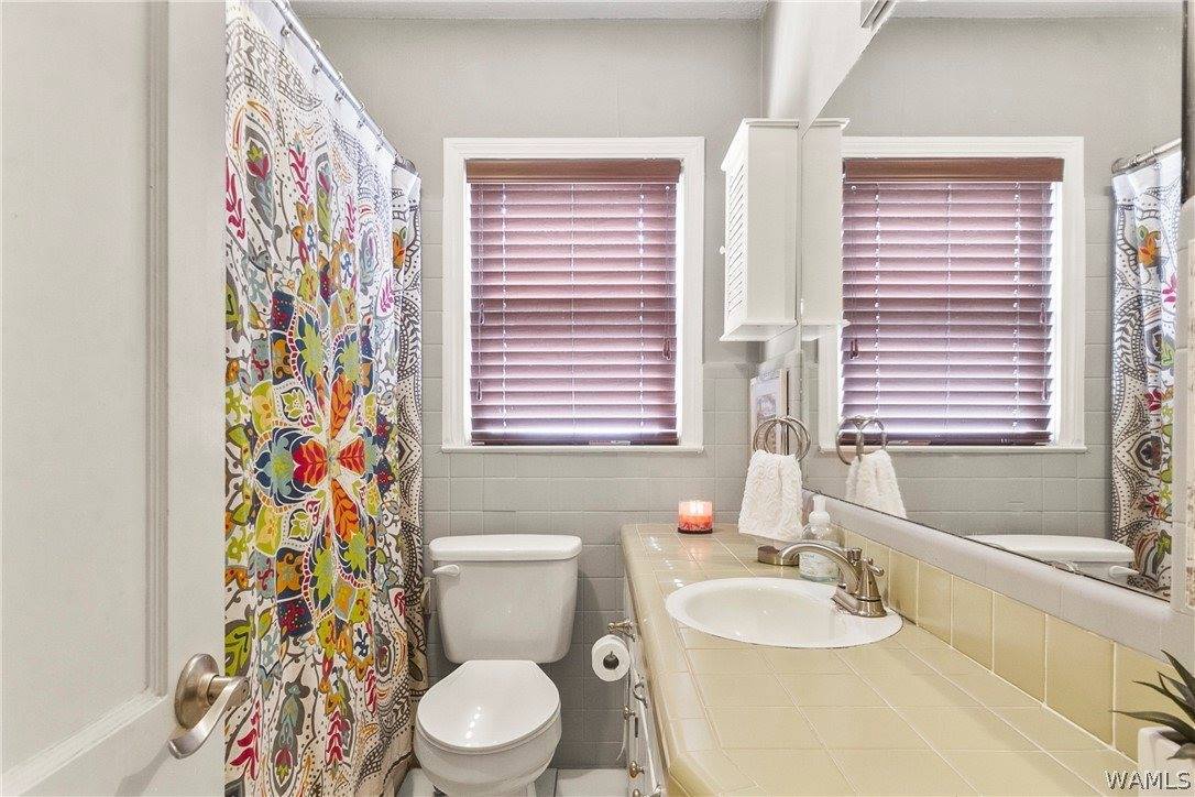 2003 19th Street, Northport, AL 35476