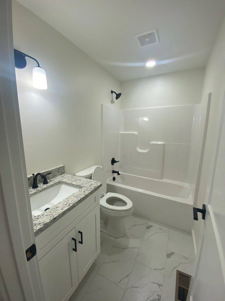 732 Millers Point Rd, Sparta, TN 38583