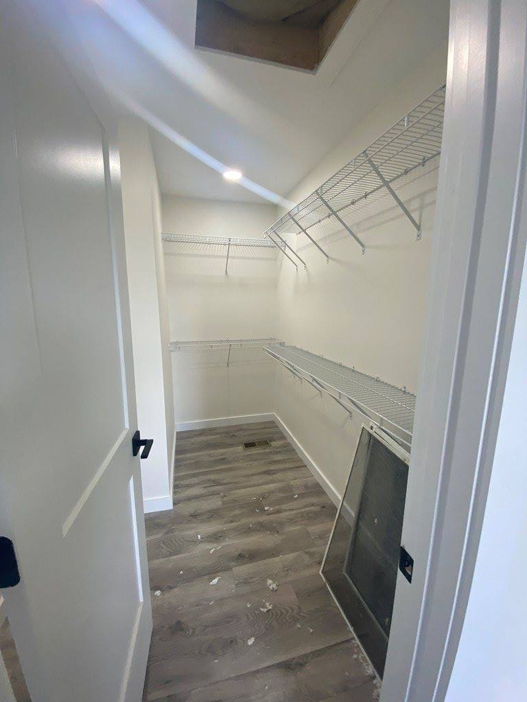 734 Millers Point Rd, Sparta, TN 38583