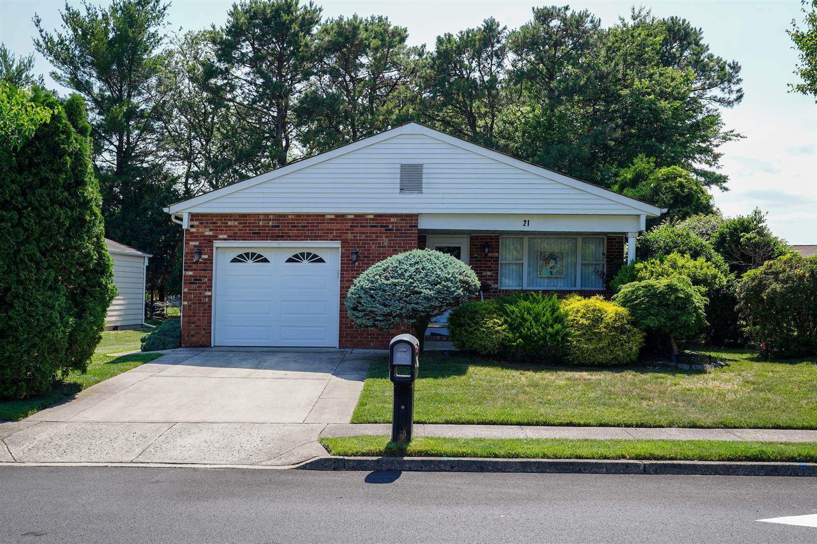 21 tapola, toms river, NJ 08757