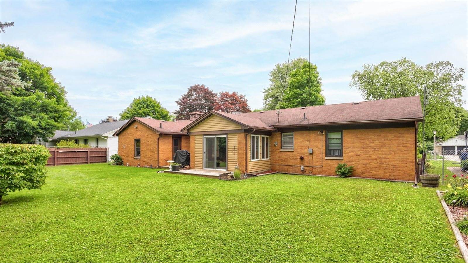 1449 Lathrup Avenue, Saginaw, MI 48638